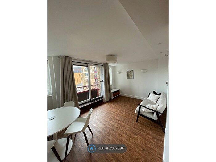 Studio To Rent In Gun Place, London, E1W