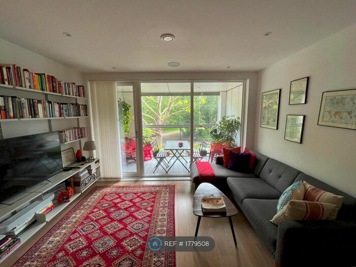 2 Bedroom Flat To Rent In London, London, SW9