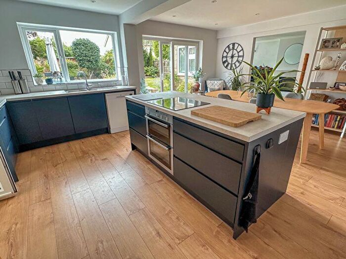 4 Bedroom Detached House For Sale In Swanmore, SO32