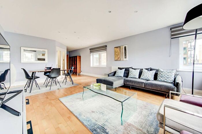 2 Bedroom Flat To Rent In Beckford Close, Kensington, London, W14