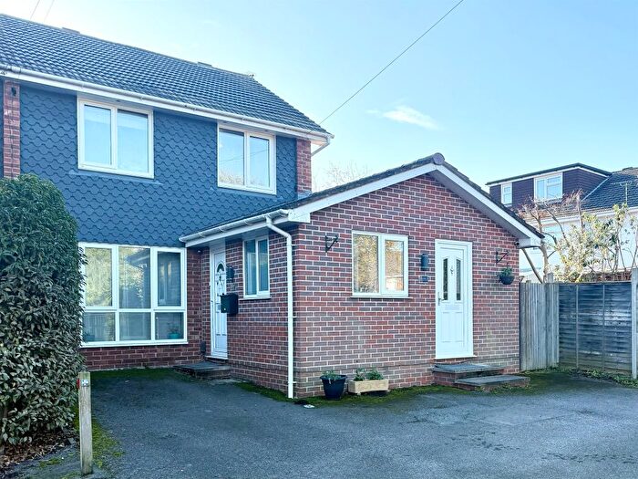 4 Bedroom End Terrace House For Sale In Lawson Close, Swanwick, Southampton, SO31