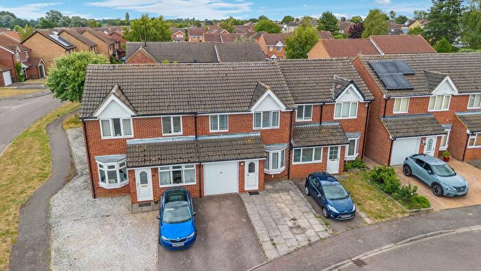 3 Bedroom Terraced House For Sale In Elgar Drive, Shefford, SG17