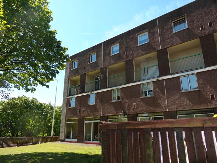 3 Bedroom Maisonette To Rent In Millford Drive, Paisley, PA3