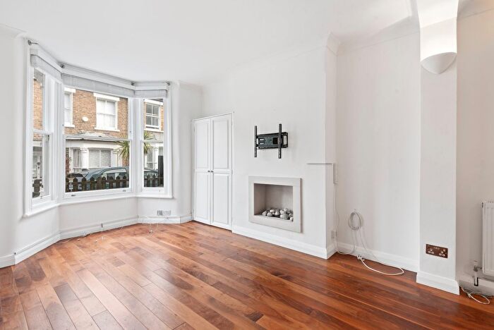 2 Bedroom Property To Rent In Whistler Street, Islington, N5