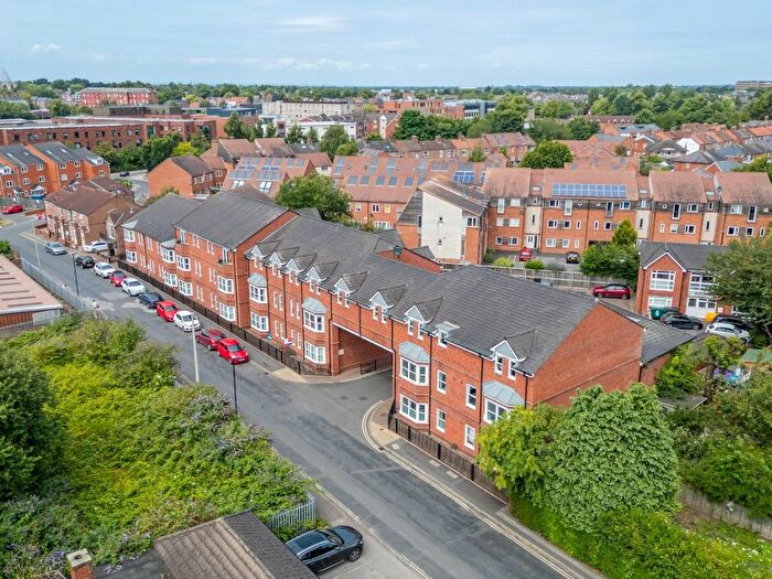 2 Bedroom Flat For Sale In Little Hallfield Road, York, YO31