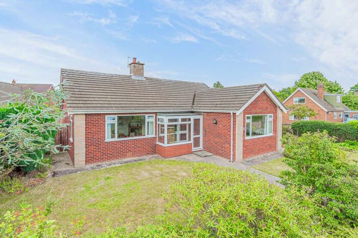 3 Bedroom Detached Bungalow For Sale In Westhope Avenue, Copthorne, SY3