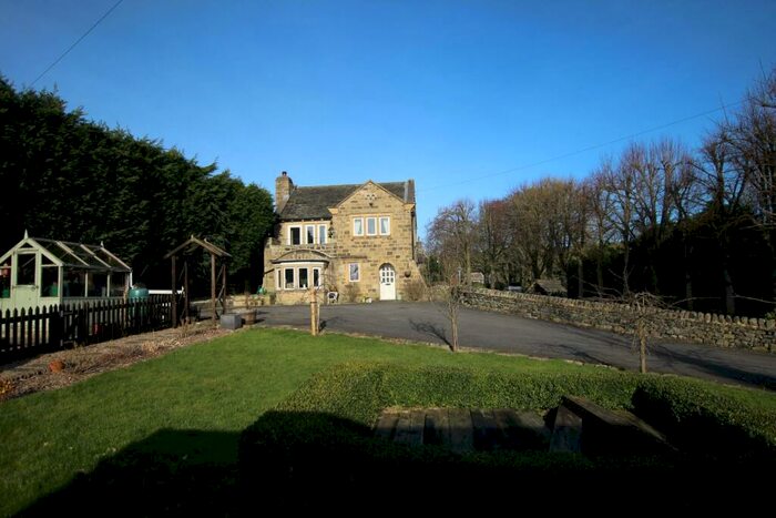4 Bedroom Detached House To Rent In Lady Lane, Bingley, BD16
