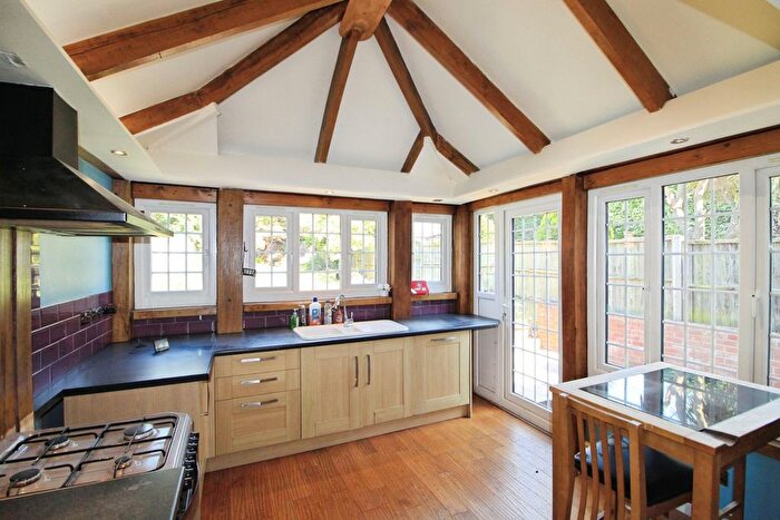 2 Bedroom Maisonette To Rent In The Greenway, Colindale, London, NW9