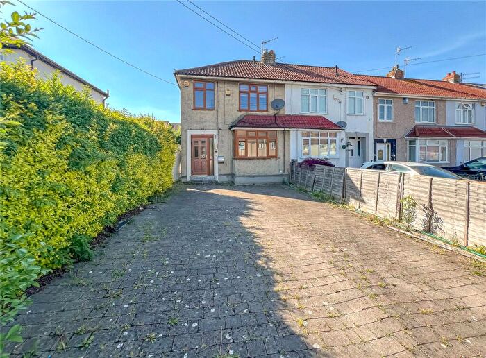 3 Bedroom End Of Terrace House To Rent In Holly Hill Road, Kingswood, Bristol, BS15