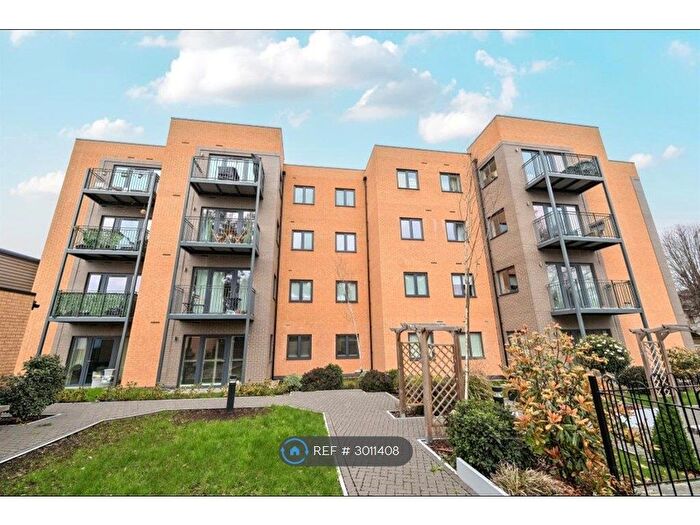 1 Bedroom Flat To Rent In Clivemont Road, Maidenhead, SL6
