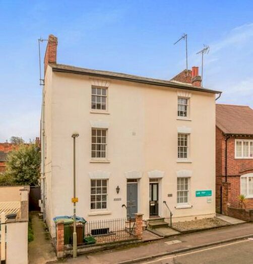 1 Bedroom Flat To Rent In Crouch Street, Banbury, OX16