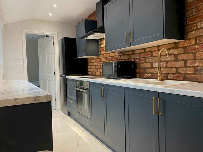 4 Bedroom Terraced House To Rent In Thesiger Street, Lincoln, LN5