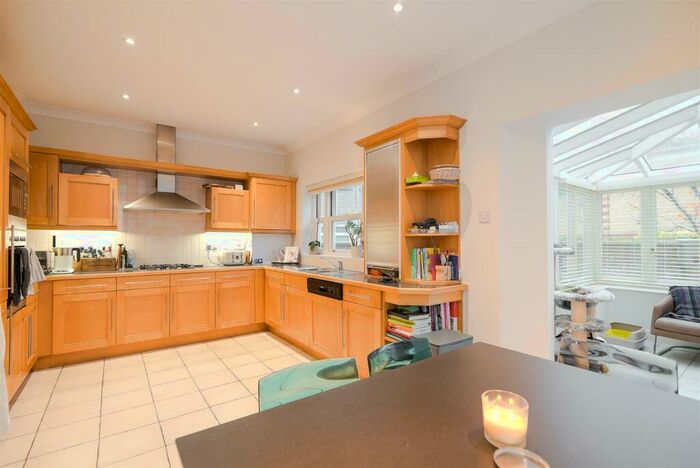 4 Bedroom End Of Terrace House To Rent In Trinity Church Road, Barnes, SW13
