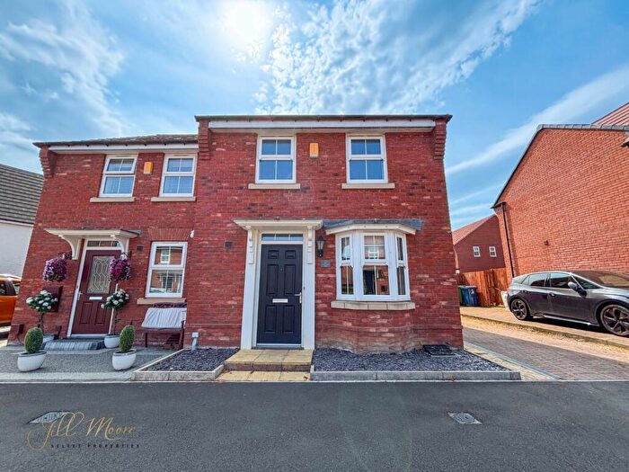 3 Bedroom Semi-Detached House To Rent In Wettonmill Close, Teal Farm, Washington, Tyne & Wear, NE38