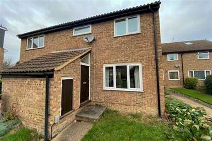 3 Bedroom House To Rent In The Paddocks, Cambridge, CB1