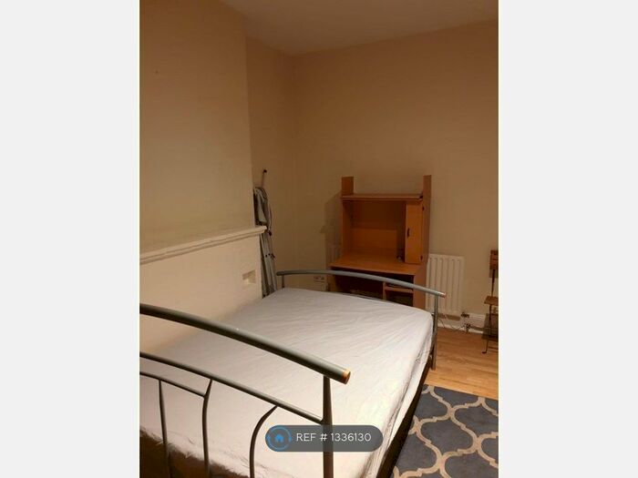 Studio To Rent In Allesley Old Road, Coventry, CV5