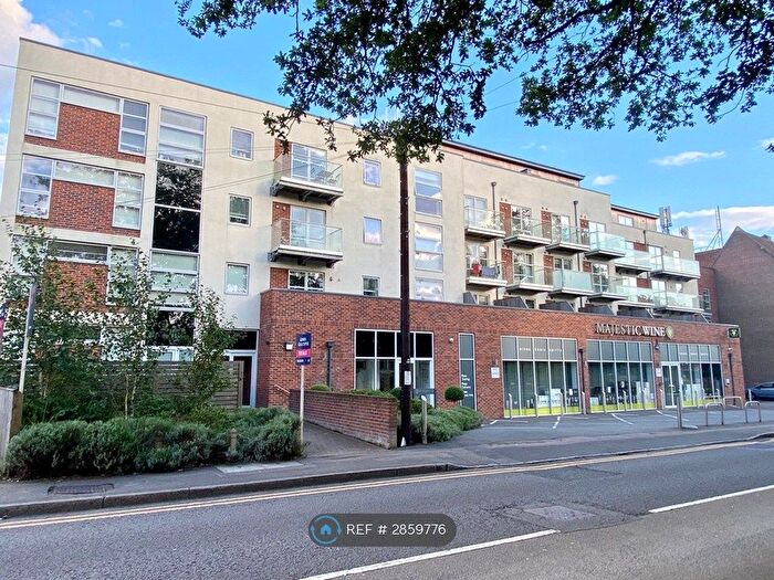 2 Bedroom Flat To Rent In Chesham Road, Amersham, HP6