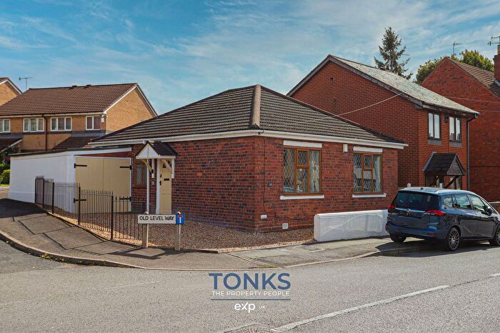 2 Bedroom Bungalow For Sale In Cradley Road, Dudley, DY2