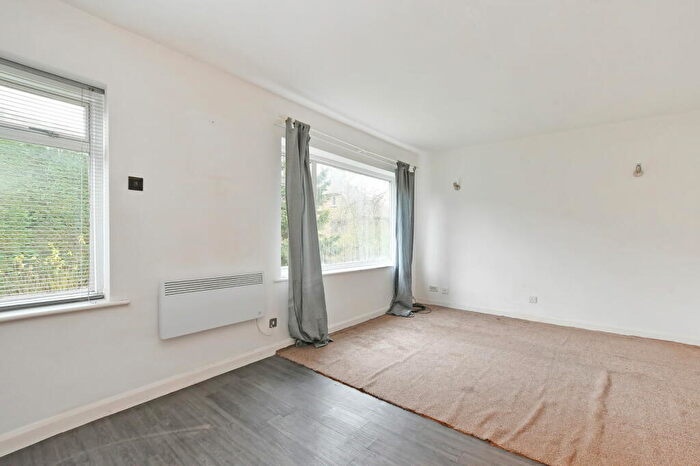 1 Bedroom Flat For Sale In Abbey Lane, Sheffield, S8