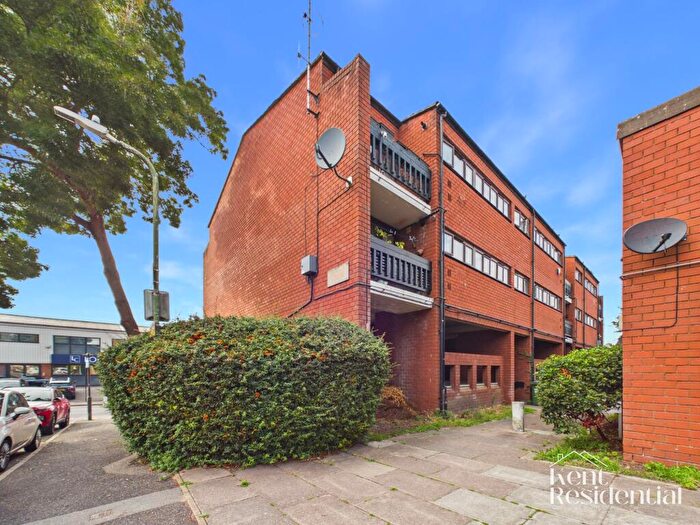 1 Bedroom Flat To Rent In Waterloo Street, Maidstone, ME15