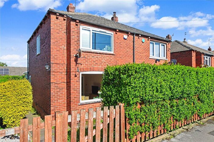 3 Bedroom Semi-Detached House For Sale In Aston Drive, Leeds, West Yorkshire, LS13