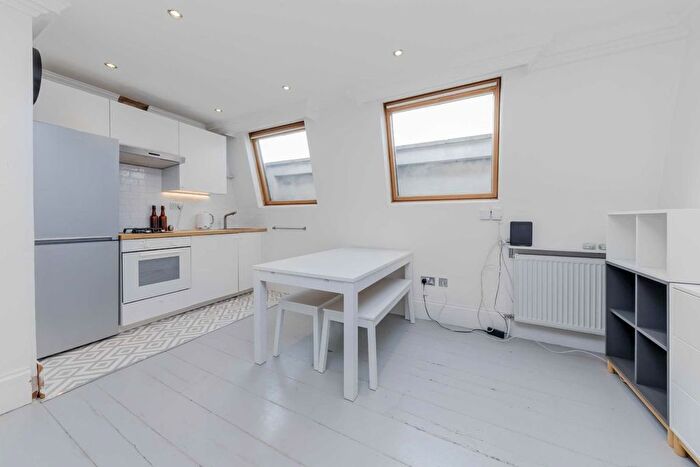 1 Bedroom Flat To Rent In Holloway Road, London, N19