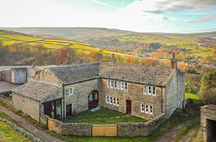 5 Bedroom Barn Conversion For Sale In Woodhouse Lane, Holmbridge, Holmfirth, HD9