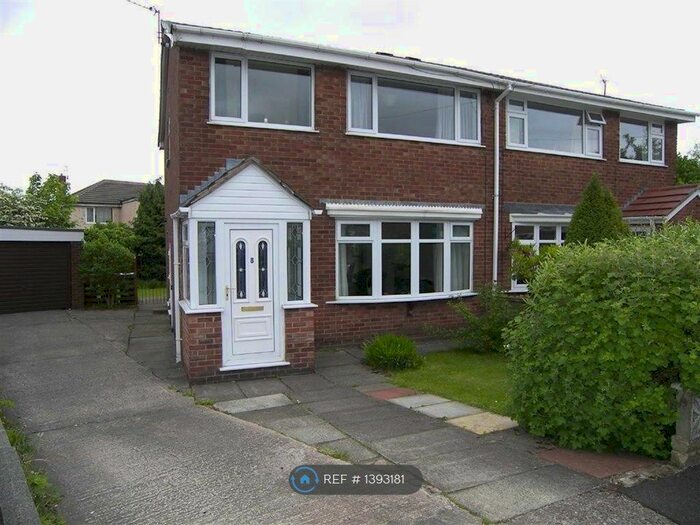 3 Bedroom Semi-Detached House To Rent In Harewood Way, Swinton, Manchester, M27