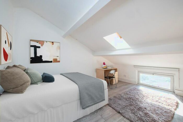 1 Bedroom House To Rent In Virtual Viewings Only- Hazellvill Road, London, N19