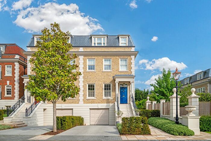 4 Bedroom Town House For Sale In King John Square, Englefield Green, Runnymede, TW20