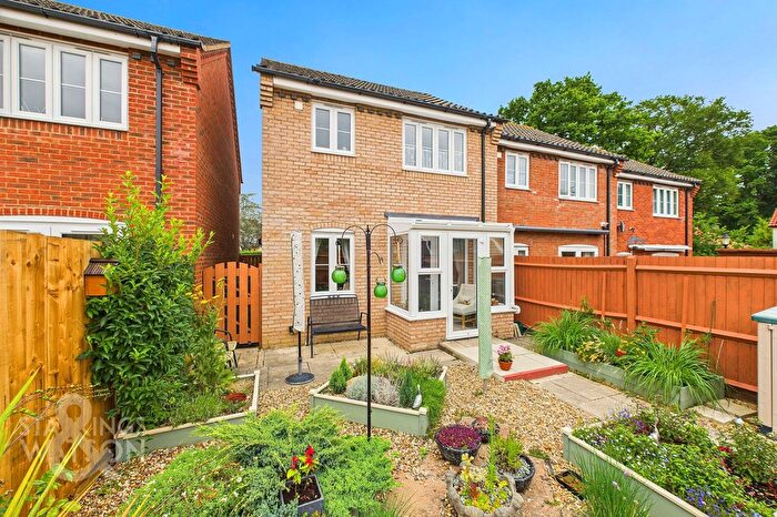 3 Bedroom End Of Terrace House For Sale In Castleton Way, Eye, IP23