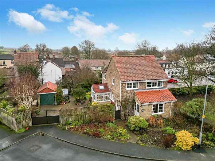 3 Bedroom Detached House For Sale In Eden Grove, Middridge, DL5