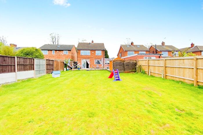 3 Bedroom Detached House For Sale In Barkby Road, Syston, LE7