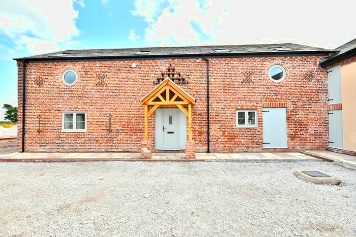 4 Bedroom Barn Conversion For Sale In The Green, Higher Kinnerton, CH4