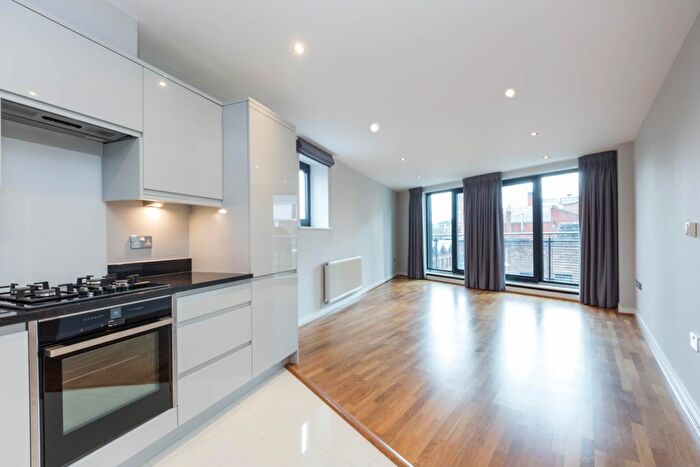 2 Bedroom Flat To Rent In Stamford Street, SE1