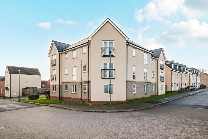 2 Bedroom Flat For Sale In Greenfield Road, Keynsham, Bristol, BS31