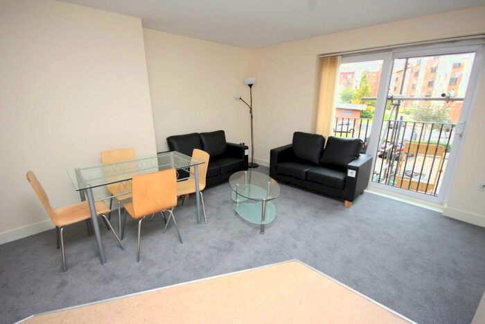 2 Bedroom Flat To Rent In Woden Street, Salford, M5