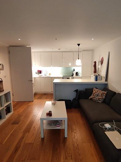 1 Bedroom Flat To Rent In Allgood Street, E20