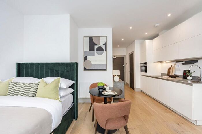 Apartment To Rent In Lawrence Road Crouch End, N15