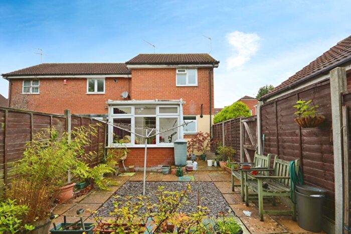 1 Bedroom Property For Sale In Conifer Walk, Stevenage, SG2