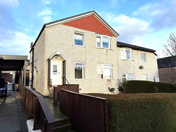 3 Bedroom Flat To Rent In Croftmont Ave, Croftfoot, G44