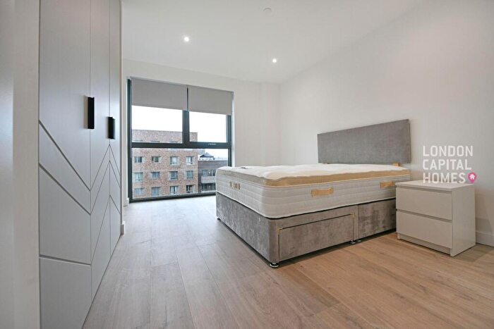 2 Bedroom Apartment To Rent In Darter House, Anax Street, London, N4