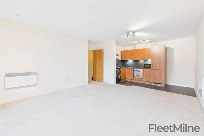 2 Bedroom Apartment To Rent In Centenary Plaza, Holliday Street, Birmingham, B1