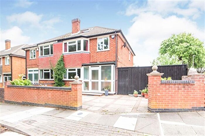 3 Bedroom Semi Detached House For Sale In Angela Drive, Leicester, LE5