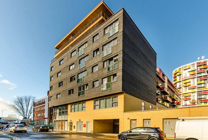 1 Bedroom Flat For Sale In Biggerstaff Road, Stratford, London, E15