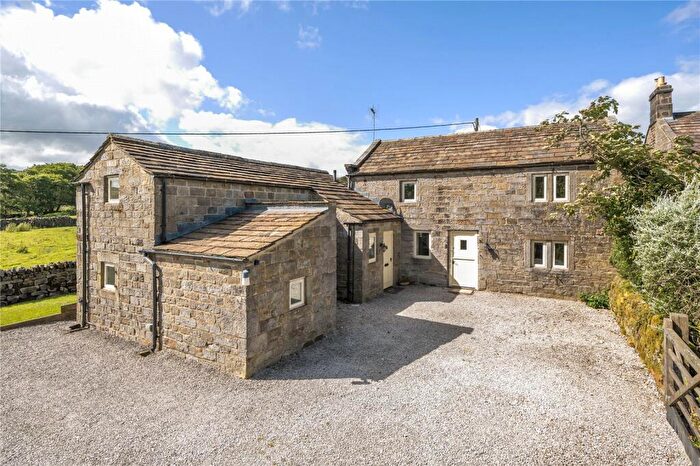 3 Bedroom Detached House For Sale In Foldshaw Lane, Harrogate, North Yorkshire, HG3