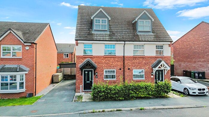 3 Bedroom Semi-Detached House For Sale In Tinsley Green Way, Leigh, WN7
