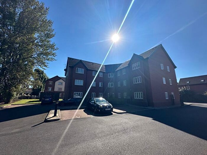 2 Bedroom Flat To Rent In Applewood Grove, Halewood, Liverpool, L26