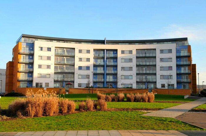 2 Bedroom Apartment To Rent In Tideslea Path, West Thamesmead, SE28