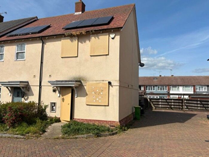 2 Bedroom End Of Terrace House For Sale In York Mews, Great Wakering, Southend-On-Sea, Essex, SS3